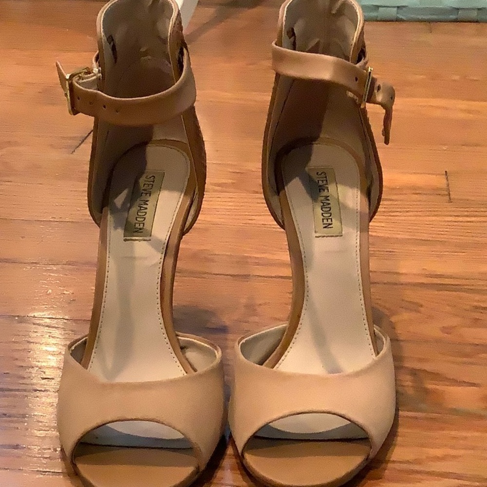 Tan Steve Madden Open Toe Heels!